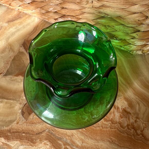 Emerald Green Ruffled 3.5” Vase - Picture 2 of 4